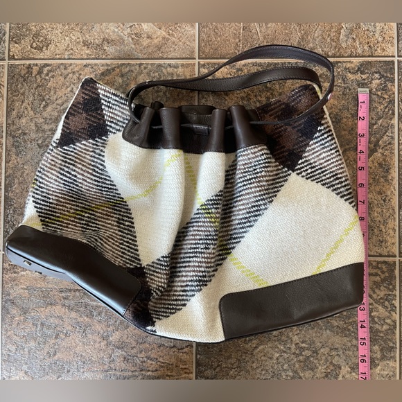 Authenticated Burberry London Leather Trimmed Large Wool Tote - Picture 7 of 8